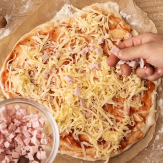 Pizza bem recheada Sorocaba Massa com longa fermentação Sorocaba Massa napolitana Sorocaba
